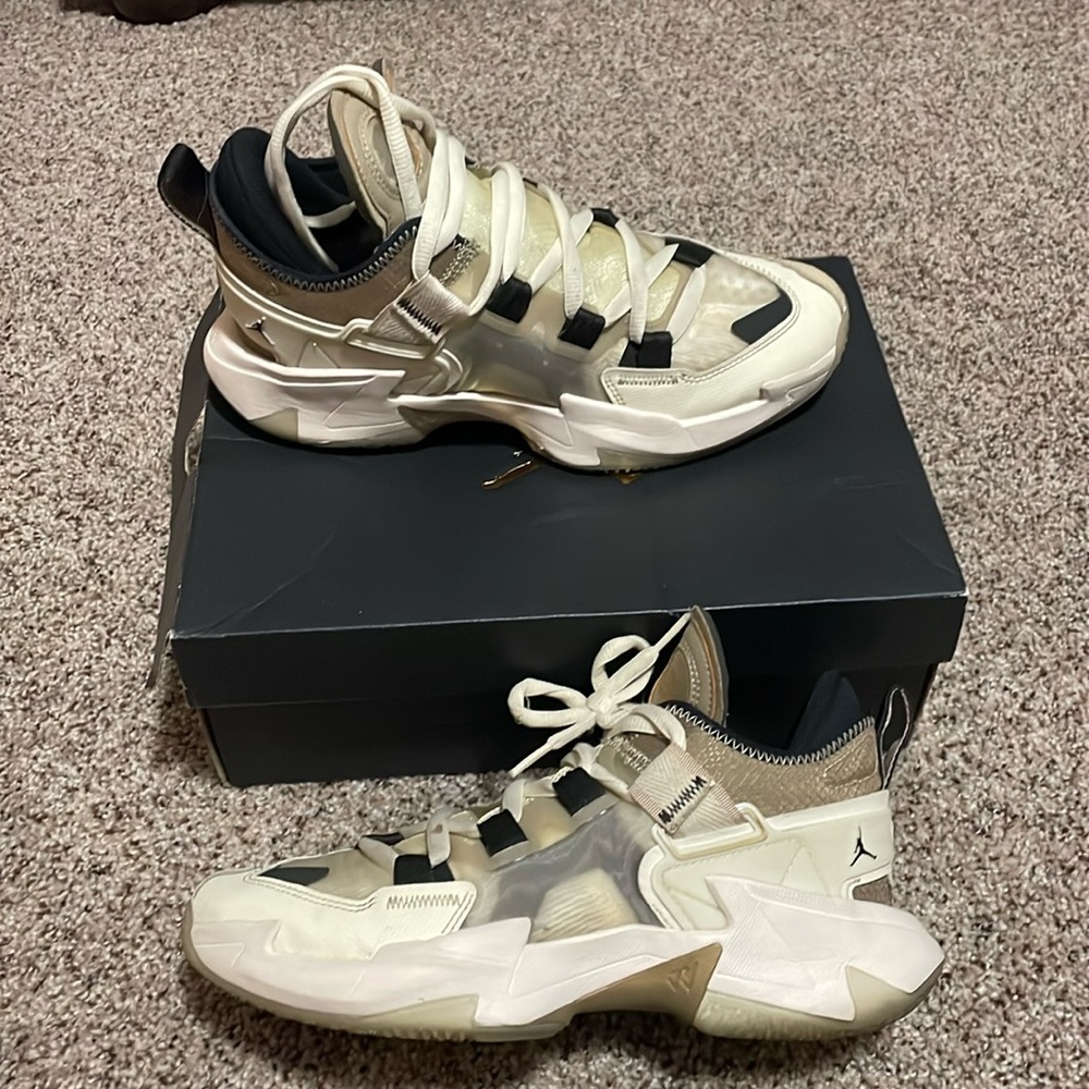 Jordan, Size 7, Coconut Milk Black-Khaki